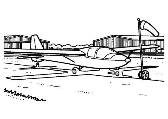 Planeur léger aux ailes élancées, stationné sur un aérodrome en herbe près d’une manche à air.