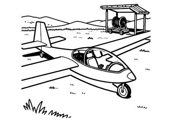 Ein Segelflieger steht startbereit neben einer Seilwinde auf einem Grasflugplatz.